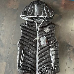 SZ M Sun Valley/Eddie Bauer down vest - NWT